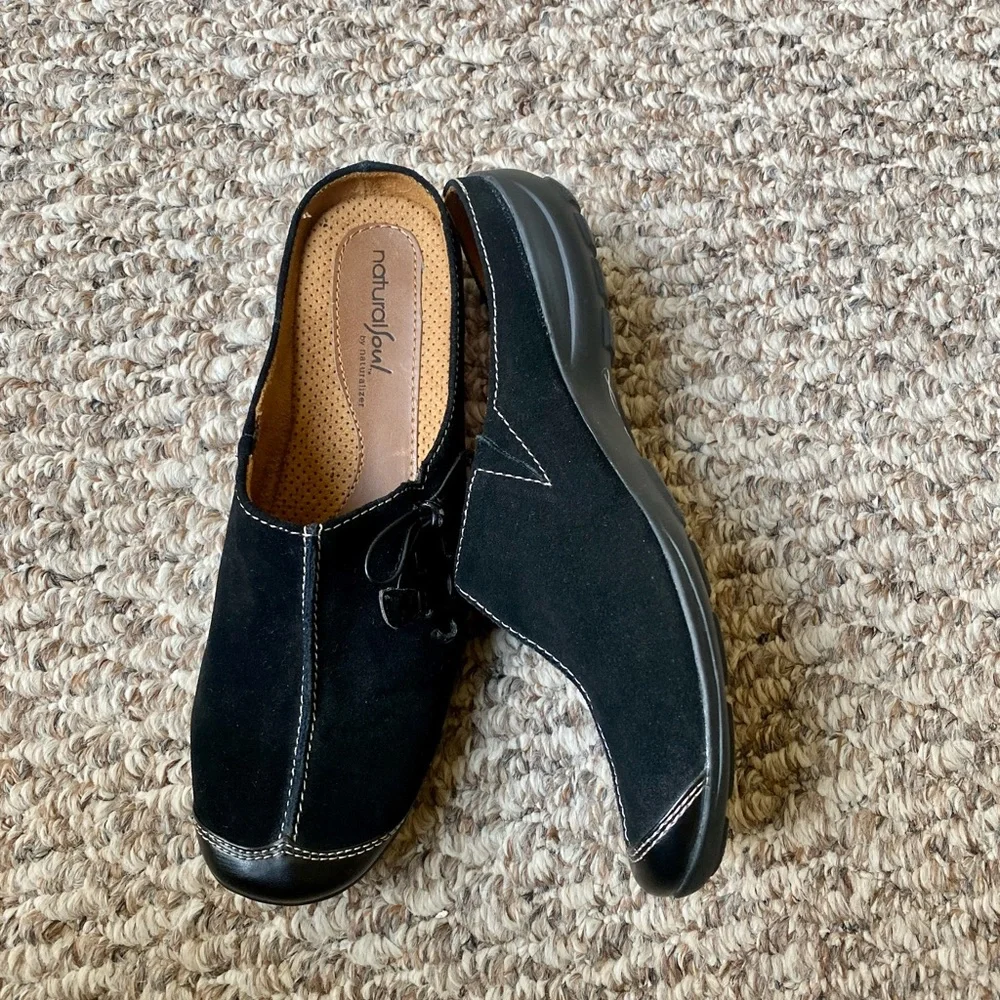 Naturalizer comfortable slip